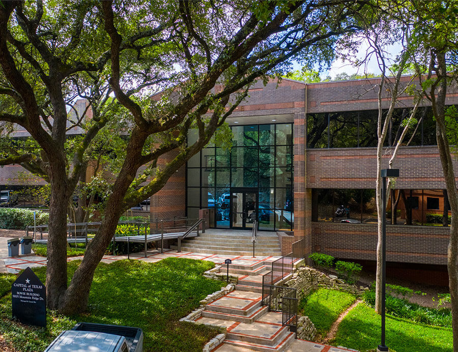 Exterior of the Mountain Ridge building in Austin, TX