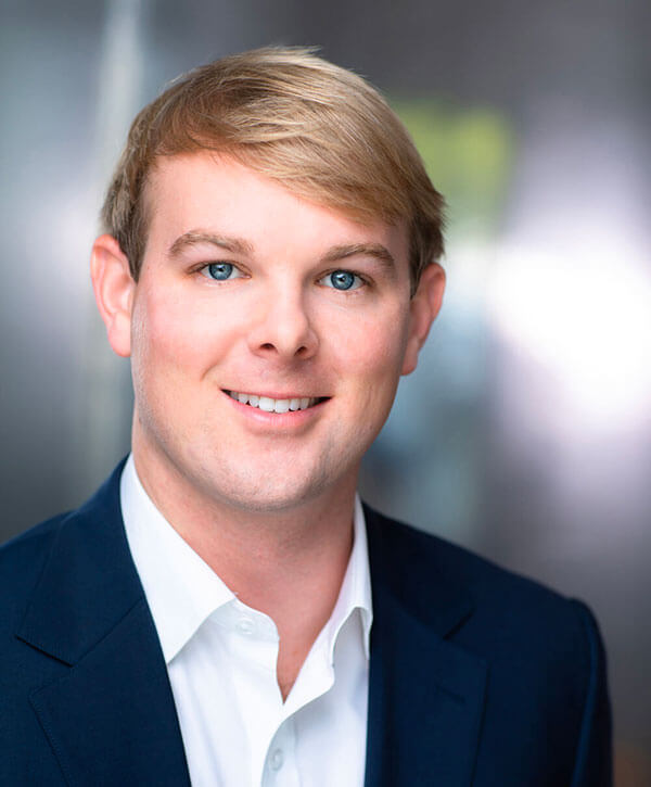 Elliott Brewer headshot